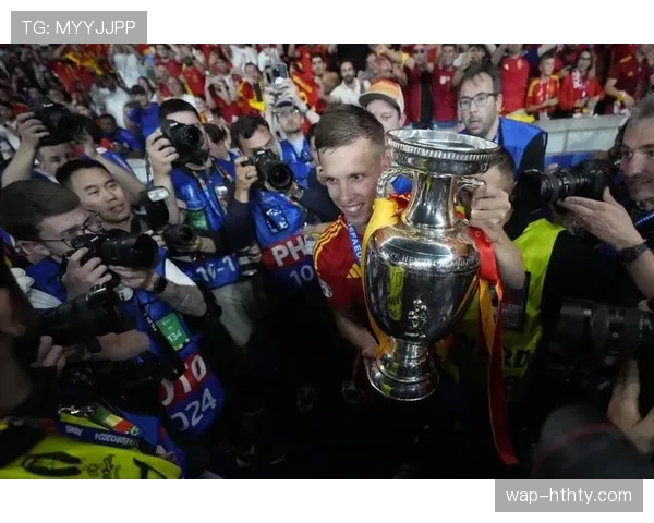 官方确认：莱比锡中场奥尔莫因肌肉伤势将缺席赛季剩余比赛